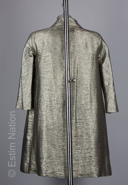 CHLOE (2006) MANTEAU en laine soie et coton rehaussé de lurex noir et argent, manches...
