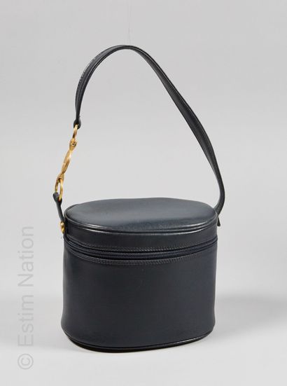 LANCEL Vintage VANITY ovale en cuir marine, tirette en métal dore (15 x 19 x 14 ...