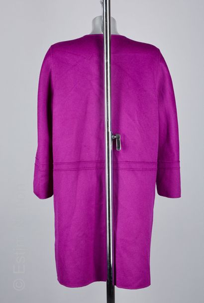 APOSTROPHE MANTEAU OVERSIZE en laine et cachemire violet, fermoir pression caché,...