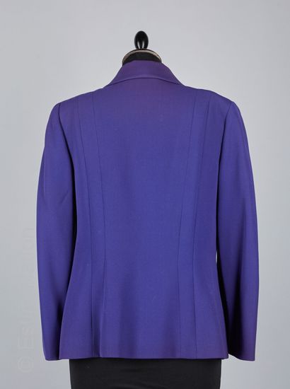 CELINE vintage BLAZER en laine indigo, boutonnage en métal argenté et bakélite bleu,...