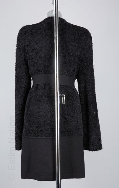 Sonia RYKIEL LONG GILET en tricot de laine et bord-côtes noir, deux poches, ceinture...