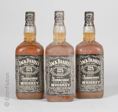 Whisky 3 bottles Jack Daniel's Old Whisky n°7

(1L) (e. a, m, s) Bot.1980s
