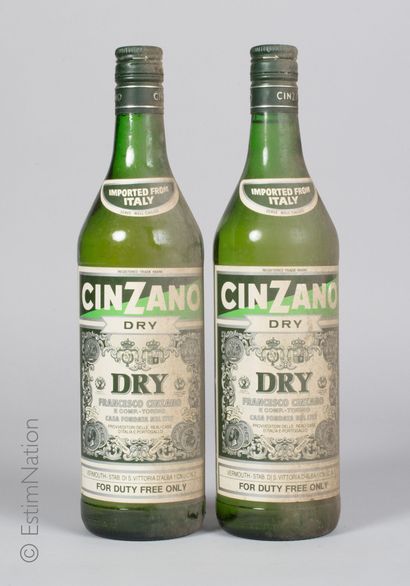 DIVERS 2 bouteilles Cinzano Dru (Francesco Cinzano)

(N. b, E. a, m, s)