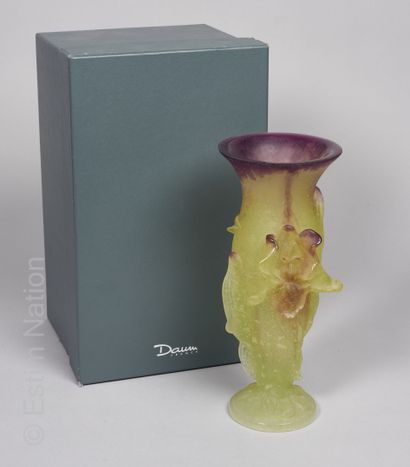 VERRERIE XXE SIECLE - DAUM DAUM FRANCE



Vase Iris, moyen modèle



Épreuve en pâte...