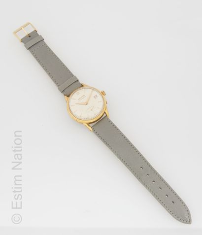 MOVADO - Calendoplan Gold-plated dress watch with mechanical movement.



 Round...