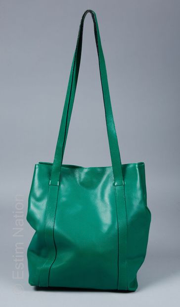 BOTTEGA VENETA VINTAGE Leather CABAS fashioned with a green grid, leather lining...
