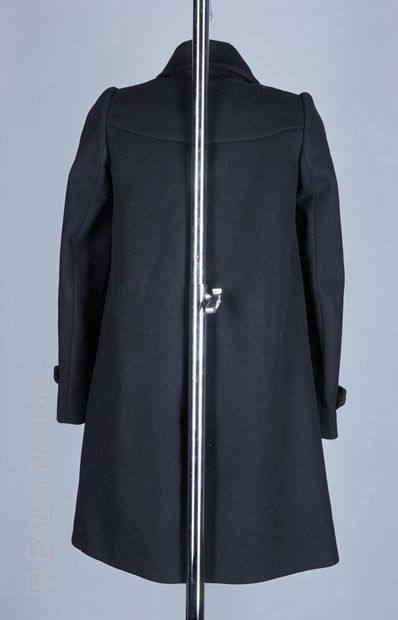 TARA JARMON Trapeze coat in black wool, folded stand-up collar, covered buttoning,...