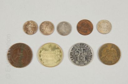 NUMISMATIQUE Ensemble de pièces de monnaie françaises dont : 

- Cinq francs Semeuse...