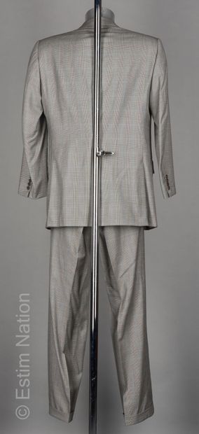 LANVIN COUTURE COSTUME en laine super 150's prince de galles, veste à trois poches...