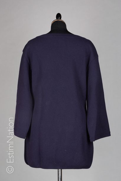 CHANEL (COLLECTION AUTOMNE HIVER 2013/14) Navy wool and cashmere TUNIC, left shoulder...