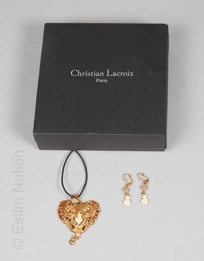 CHRISTIAN LACROIX CIRCA 2009 DEMI PARURE coeur en métal doré d'inspiration baroque...