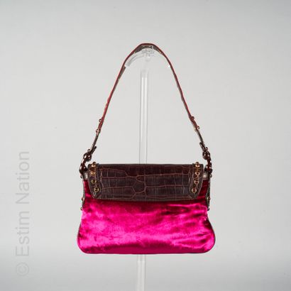 GUCCI PAR TOM FORD (EDITION LIMITEE) SAC "PELHAM" en veau et crocodile chocolat,...