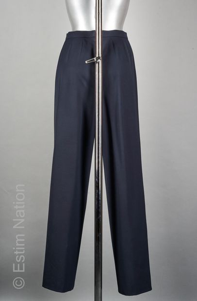 CHANEL (COLLECTION CRUISE 1997) Navy wool wide-leg pants (T 40) (size small)