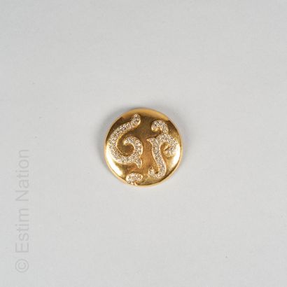 Yves Saint LAURENT BROCHE circulaire en métal doré et strass (diam : 5,5 cm) (si...