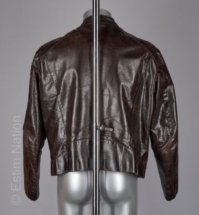 VENTCOUVERT BLOUSON in aged calf with chocolate patina, four zipped pockets (T XXL,...