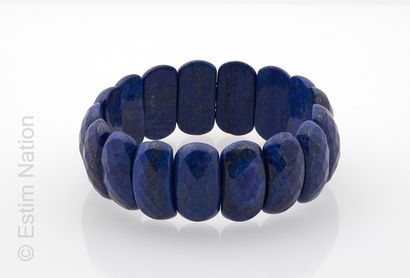 BRACELET LAPIS LAZULI Bracelet extensible composé de lapis lazuli ovale facetté....