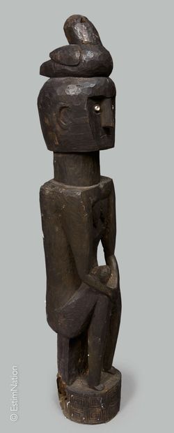 INDONESIE - TIMOR TIMOR



Sujet en bois sculpté à patine sombre représentant une...