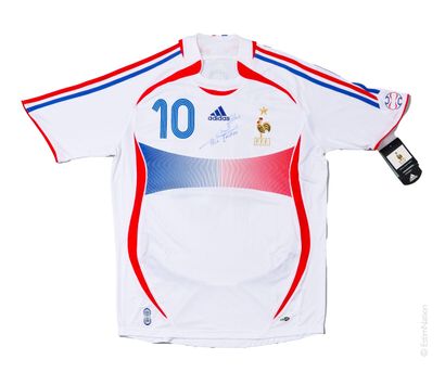 FIFA COUPE DU MONDE 2006 - ZINEDINE ZIDANE, ADIDAS (MODIFICATION AU CATALOGUE) 
MAILLOT...