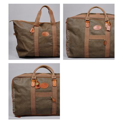 MULBERRY TRAVEL SET in coated canvas with grained leather and lined with checked...