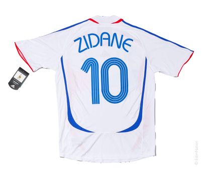 FIFA COUPE DU MONDE 2006 - ZINEDINE ZIDANE, ADIDAS MAILLOT officiel du joueur Zinedine...
