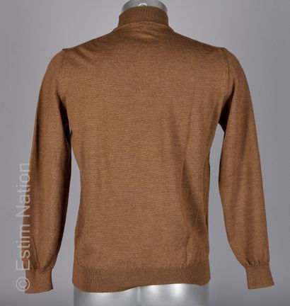 SMALTO BY PULL with high collar in merino wool praline (S 50) (very slightly relaxed...