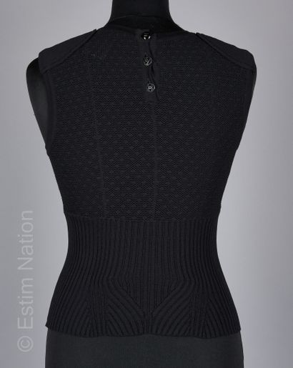CHANEL (COLLECTION PRINTEMPS-ÉTÉ 2008) Black stretch polyamide and viscose knit top,...