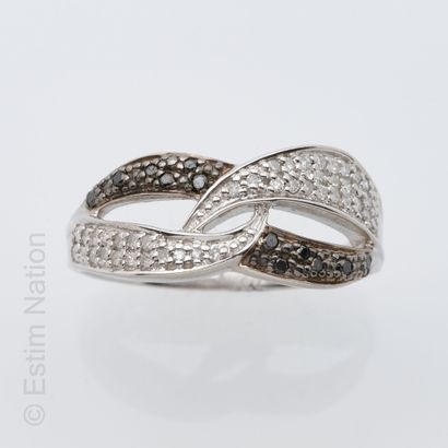 BAGUE ARGENT ET DIAMANTS Silver ring (925 thousandths) openwork with knotted pattern...