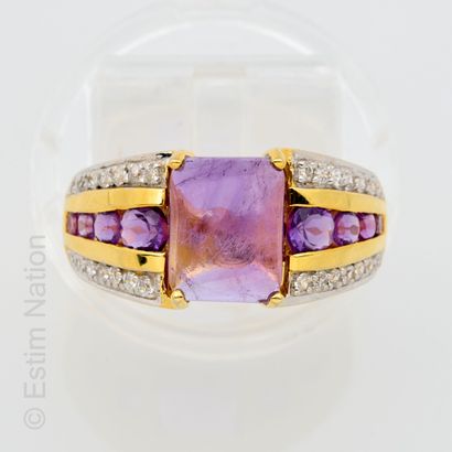 BAGUE AMETHYSTE Ring in gold-plated silver 925/°° centered on a rectangular cabochon...