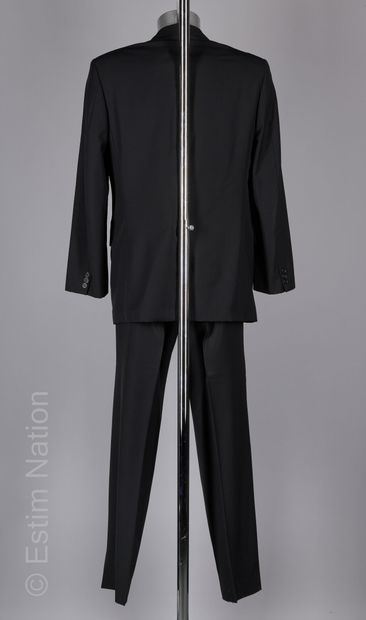 YVES SAINT LAURENT POUR HOMME Black wool suit (S 50)