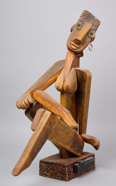 ATELIER ANDRE GUILLOU (1925-2017) Seated nude
Subject in carved wood, metal, caning...