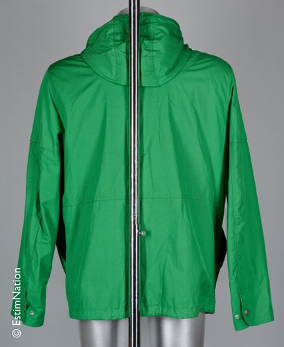 GANT Turf green canvas windbreaker with hood and three zipped pockets (T L)