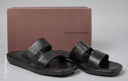 LOUIS VUITTON Pair of wide-strap MULES in black calfskin, rubber soles (P 8.5 or...