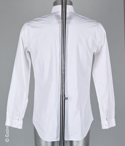 DIOR HOMME White cotton shirt with small turned-down collar (S 39) (small patina...