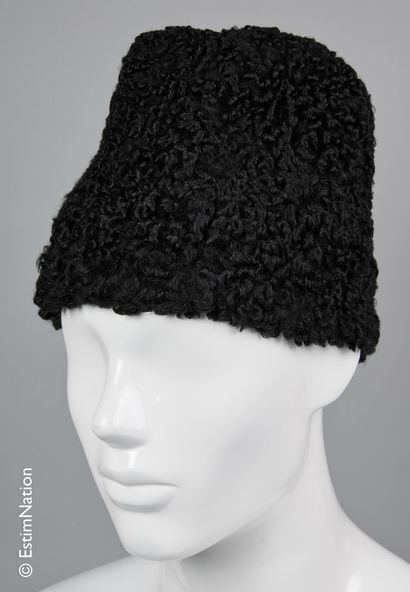 ANONYME VINTAGE TWO TOQUES in black astrakhan (approx. T 60) (no condition guara...