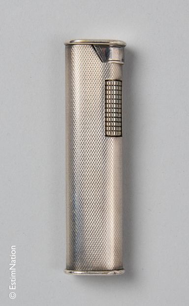 DUNHILL BRIQUET in guilloché silver-plated metal (height: 7 cm)