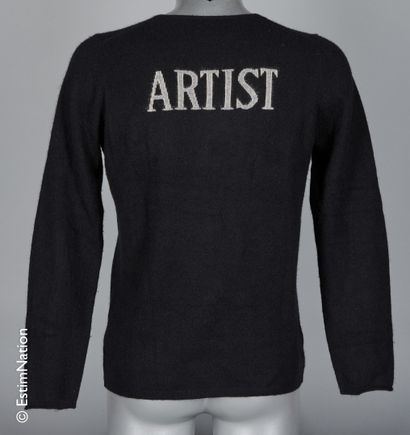 ZADIG & VOLTAIRE CASHMERE PULL OVER V-neck in black cashmere knit with inscription...