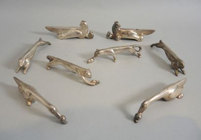 GALLIA - HERMÈS & LIMOGES 12 porte-couteaux en métal argenté représentant des animaux...