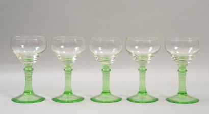 MANNETTE - VERRERIE Lot de verres en cristal taillé de la CRISTALLERIE LORRAINE marqués...