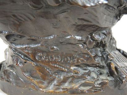D'après CLODION Groupe en bronze ciselé à patine brune représentant une bacchanale.

Porte...