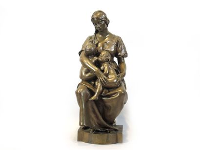 Paul DUBOIS (1827-1905) "La Maternité". 

Epreuve en bronze à patine mordorée, signée...