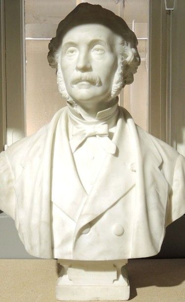 Pierre Bernard PROUHA (1822-1888) "Portrait en buste du docteur PIOGEY". 

Sculpture...