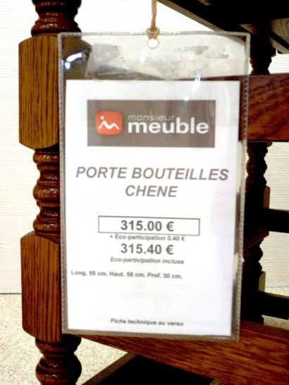 PORTE BOUTEILLES Porte-bouteilles en chêne massif Dimensions 55 x 58 x 30 cm Modèle...