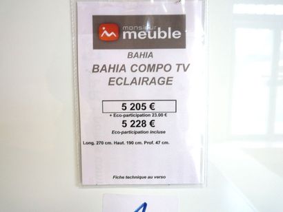 MEUBLE TV DE SALON LED MEUBLE TV DE SALON Finition laqué blanc avec portes coulissantes...