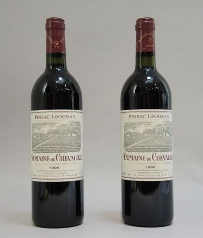 DOMAINE DE CHEVALIER 1996 2 bouteilles Château de Domaine de Chevalier rouge, 1996,...