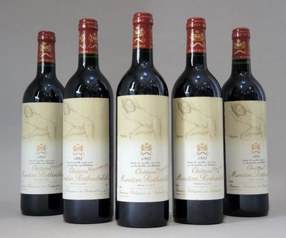 CHÂTEAU MOUTON ROTHSCHILD 1993 5 bouteilles de Château Mouton Rothschild, 1993, 1er...