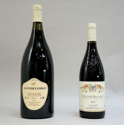 DIVERS Lot de 6 bouteilles: 

- 4 bouteilles de Meursault 1978, 1er cru Domaine Raoul...