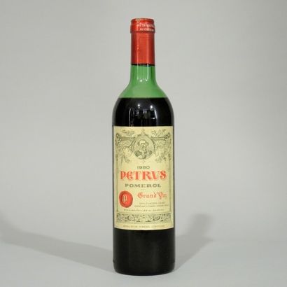 VINS - PETRUS 1 bouteille de PETRUS Pomerol 1980

Niveau mi-épaule