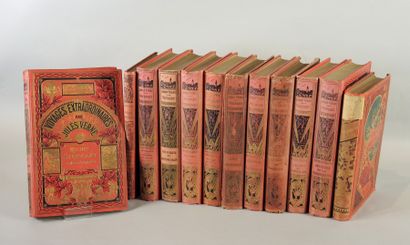 JULES VERNE & DIVERS Lot de 11 volumes par Jules VERNE. Edition HACHETTE Collection...