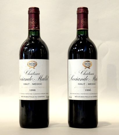 HAUT MEDOC - SOCIANDO MALLET 2 bouteilles de Château Sociando Mallet, Haut Medoc,...