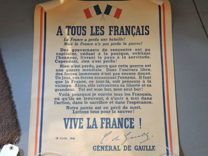 AFFICHES Deux affiches de l'Appel du Général De Gaulle (petites déchirures)